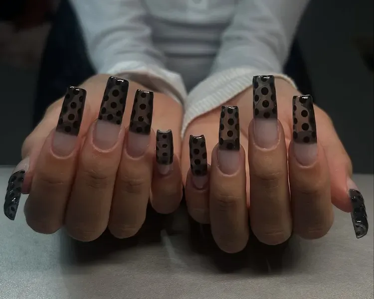 The Ultimate Guide to Black Coffin Nails: Bold, Dramatic, and Totally You