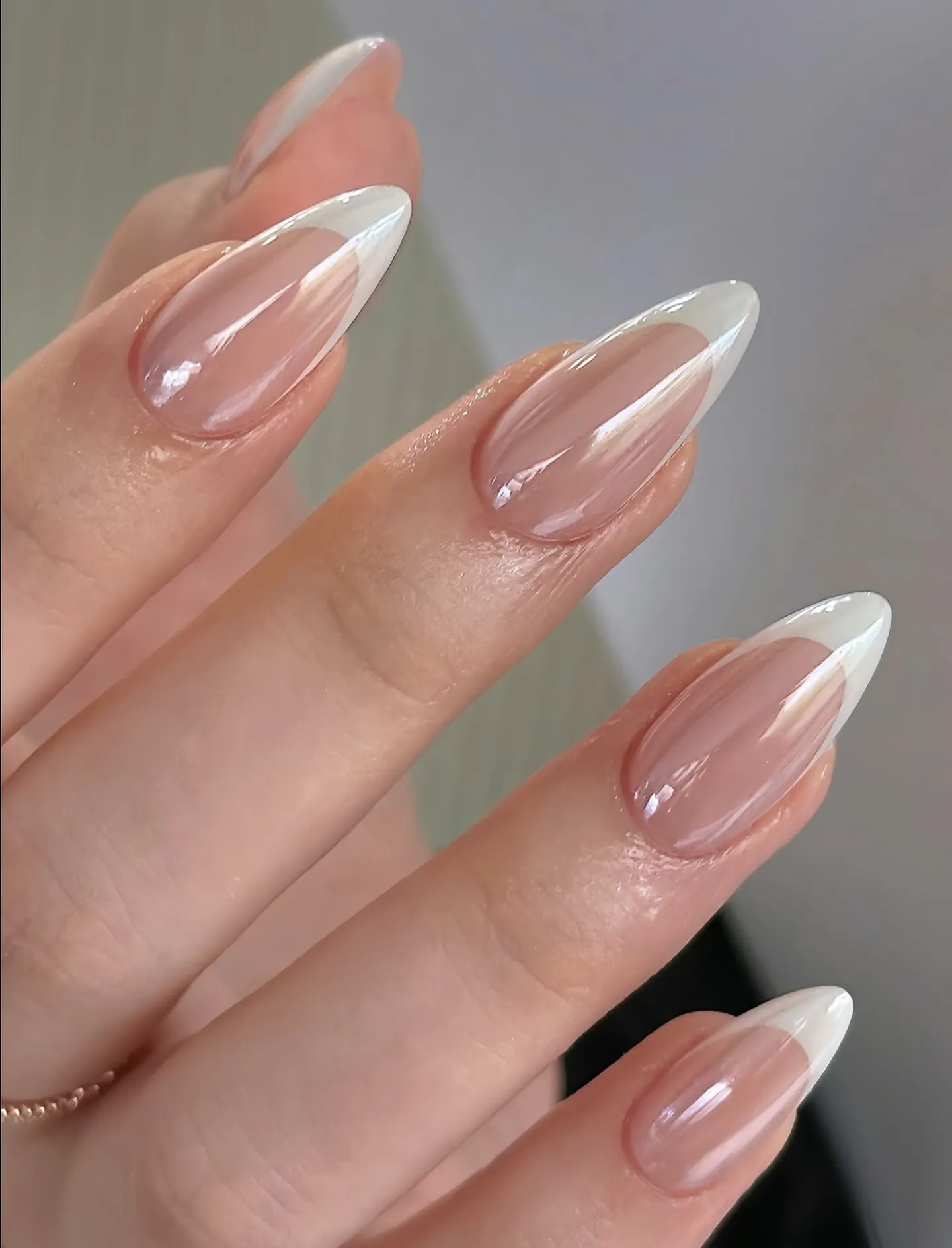 Flare (Duckbill) Nails
